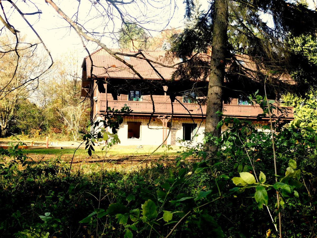 Bed and Breakfast Hubertus Fogado Csesznek Екстер'єр фото